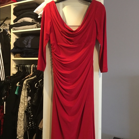 Dresses - Picture 3 of 8